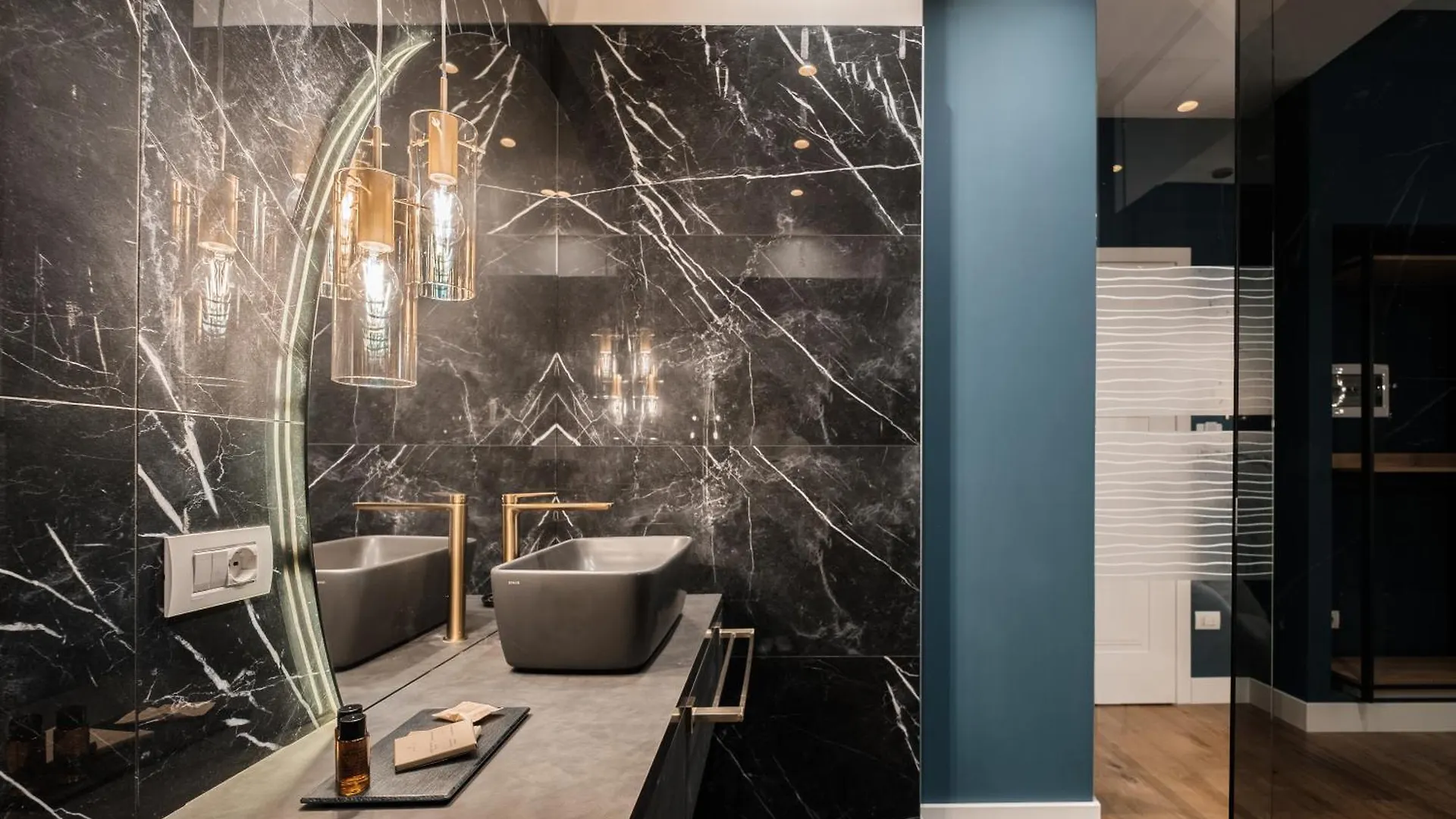 Gasthuis Luxury Suites In The Heart Of Cagliari