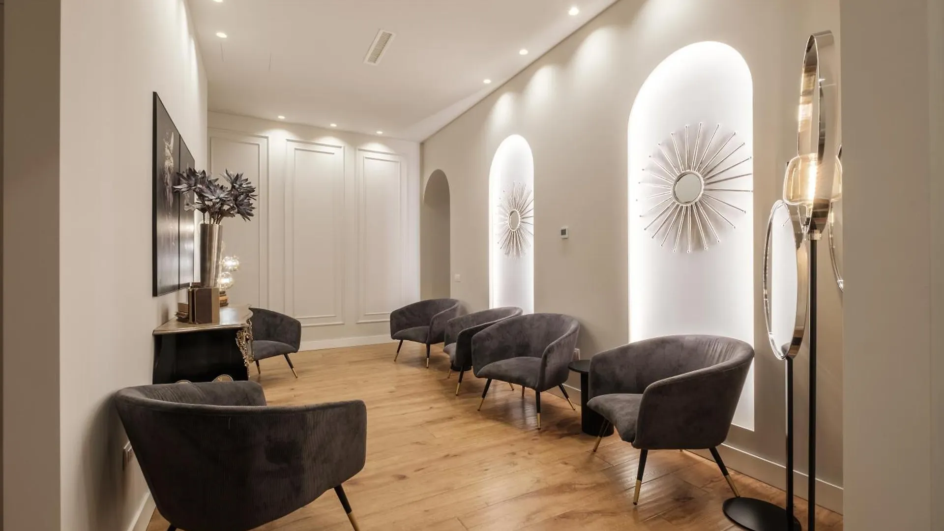 Luxury Suites In The Heart Of Cagliari