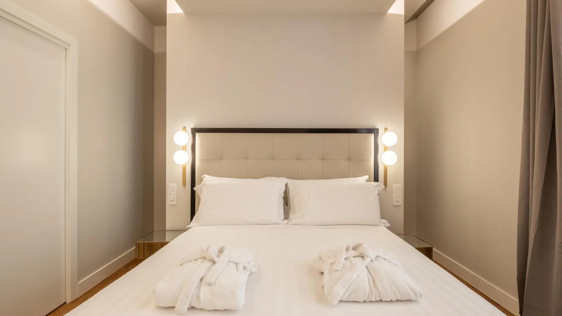 Luxury Suites In The Heart Of Cagliari 0*,