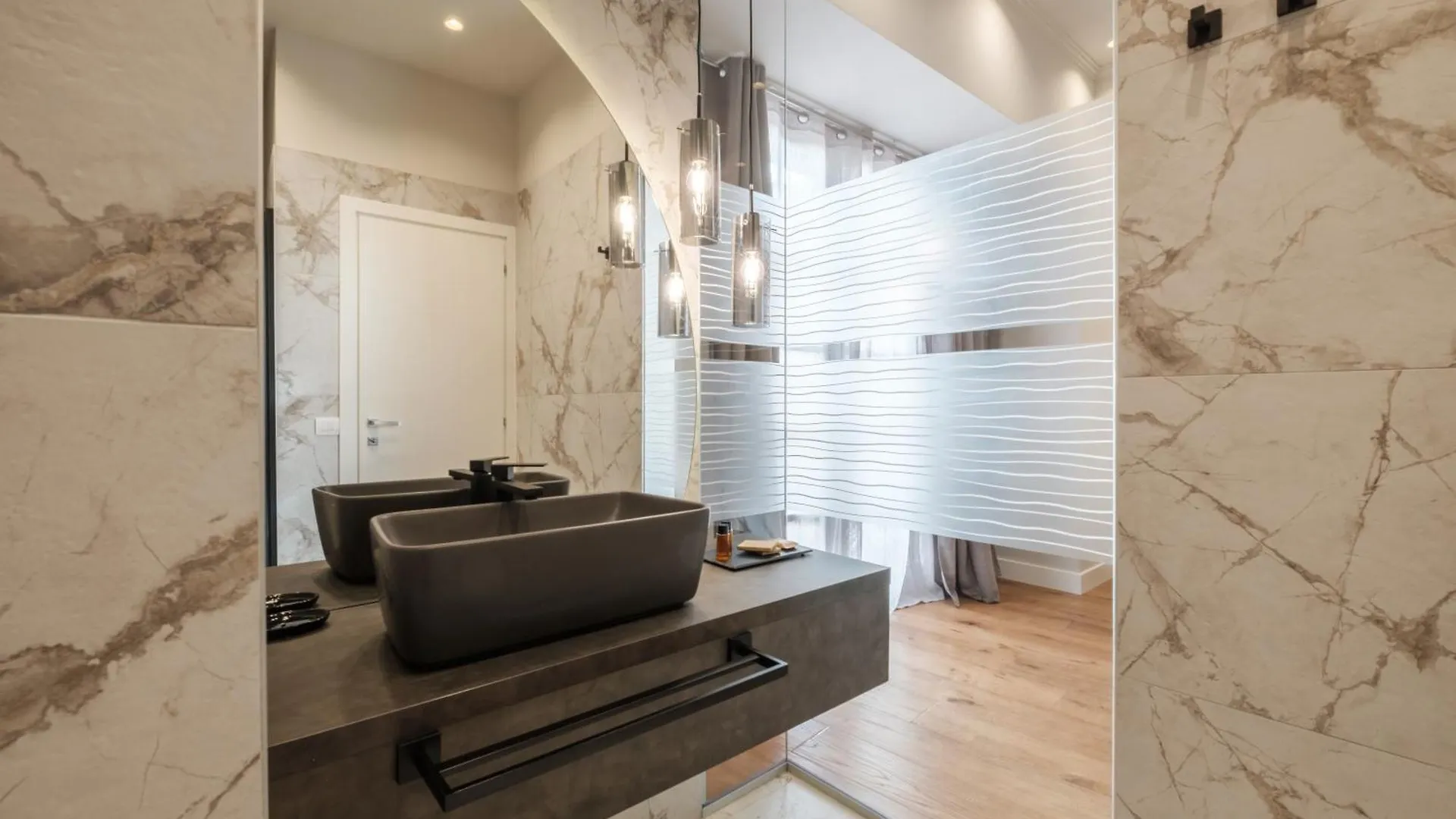 Luxury Suites In The Heart Of Cagliari 0*,  Italië