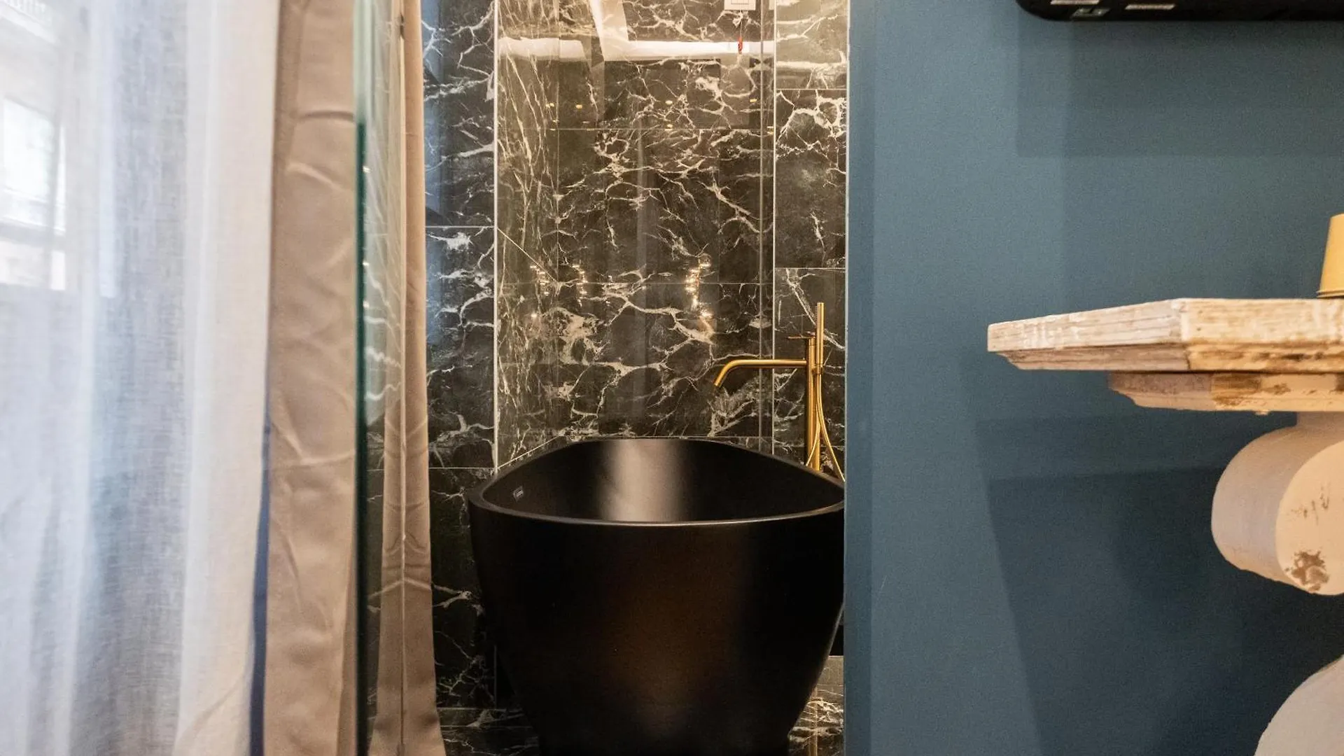 Luxury Suites In The Heart Of Cagliari