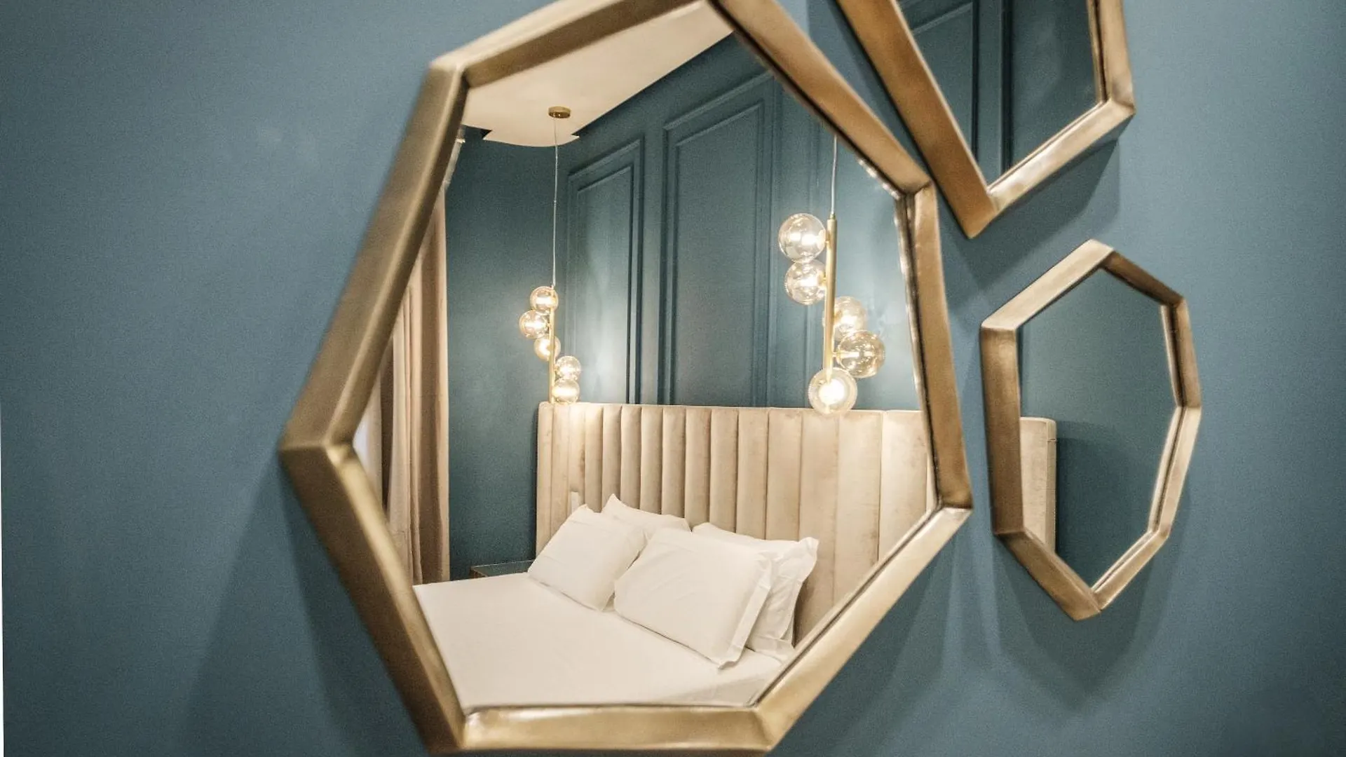 Luxury Suites In The Heart Of Cagliari